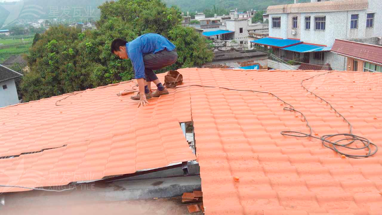 随州屋顶铺设安装合成树脂瓦时，牢牢记住这3点，就不怕屋顶出问题！