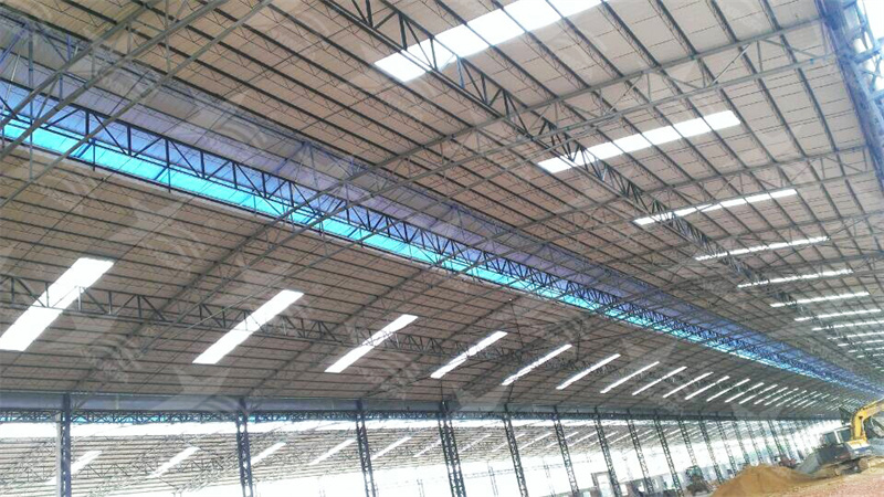 随州工业厂房屋面材料防腐耐用的选择，随州PVC厂房瓦在工业建筑领域的革新应用