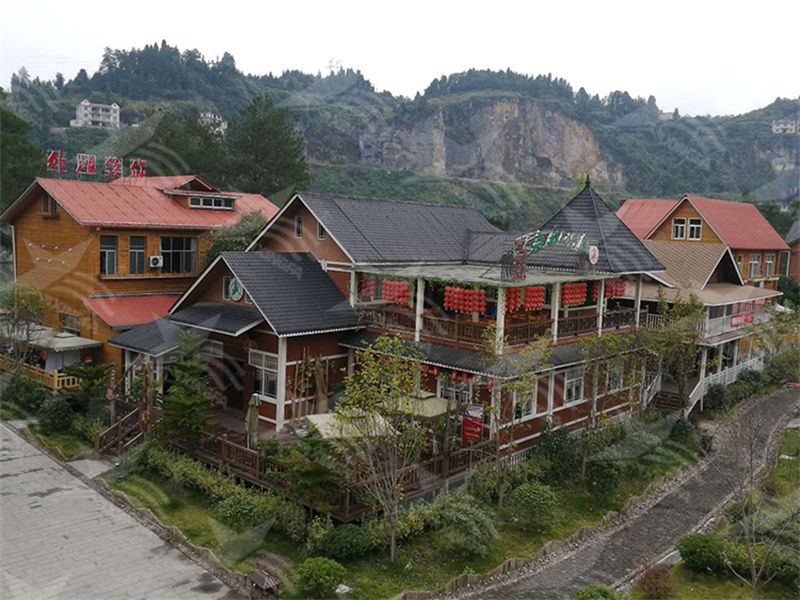 选择随州合成树脂瓦，为南方屋顶雨季防水护航